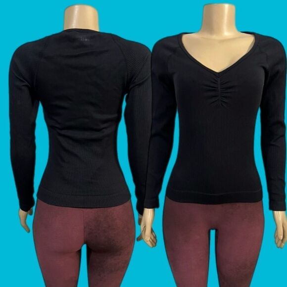 Victorias Secret Pink Active Seamless Ruched V neck long sleeve Pullover tee M - Picture 3 of 5